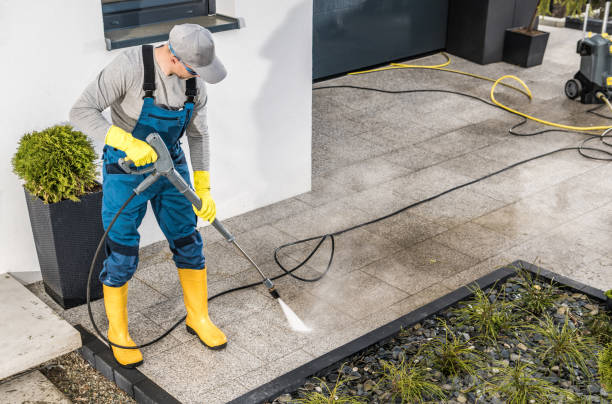 Why Choose Our Certified Pressure Washing Experts for Your Project Needs in Eatonville, FL?